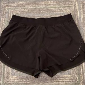 Lululemon High Rise Find your Pace Shorts